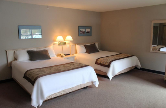 Quaterdeck Inn - Chambre 2 lits Quaterdeck Inn - Chambre 2 lits