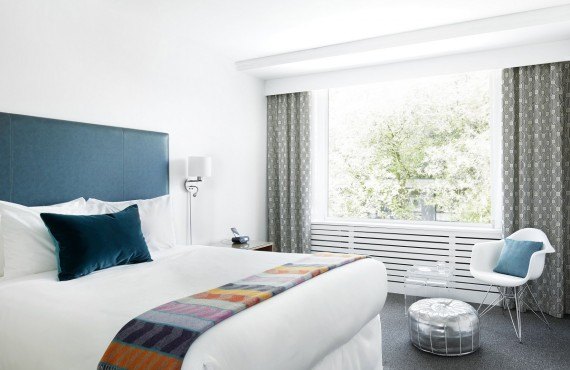 The Burrard - Chambre lit lit Queen The Burrard - Chambre lit lit Queen