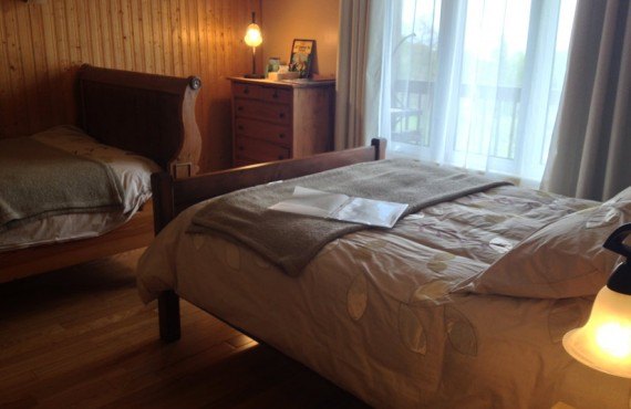 Room 2 beds Room 2 beds