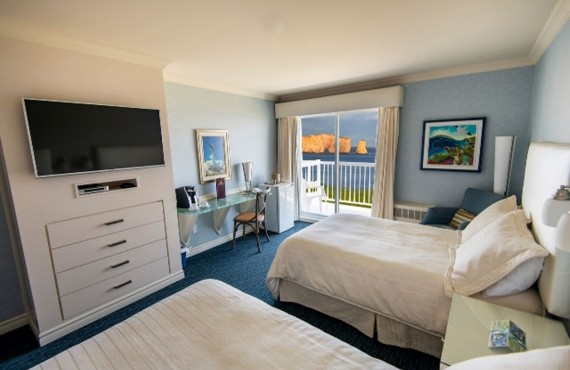 Chambre 2 lits Doubles, vue sur la mer et le Rocher Percé Chambre 2 lits Doubles, vue sur la mer et le Rocher Percé