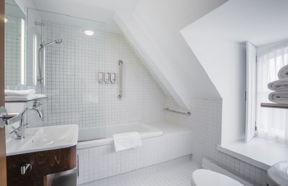 5-monastere-augustines-salle-bain 5-monastere-augustines-salle-bain