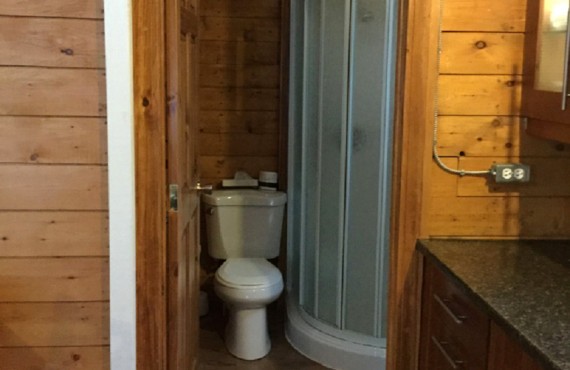 5-sejour-chalet-pic-bois-sdb 5-sejour-chalet-pic-bois-sdb
