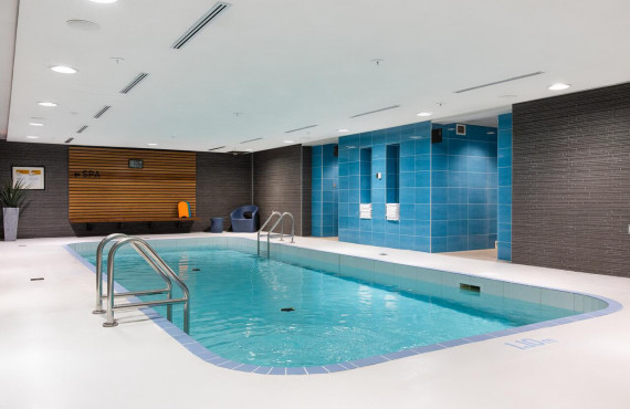 Piscine intérieure Piscine intérieure