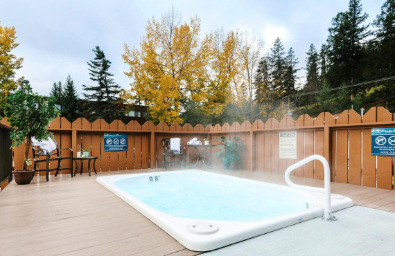 Hot tub Hot tub