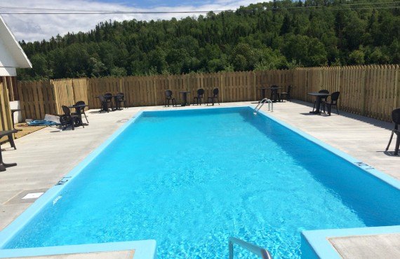 Ferme 5 étoiles - Piscine Ferme 5 étoiles - Piscine