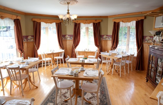 6-aub-maison-gagne-salle-manger 6-aub-maison-gagne-salle-manger