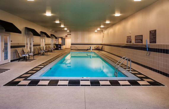 Piscine intérieure Piscine intérieure