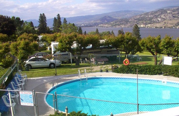 Camping Camp-Along - Piscine chauffée Camping Camp-Along - Piscine chauffée