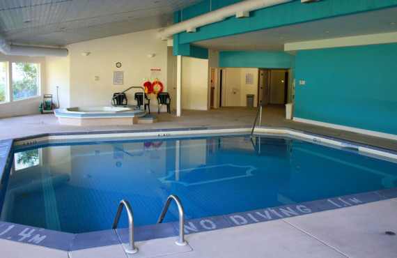 Indoor swimming pool and Hot tub