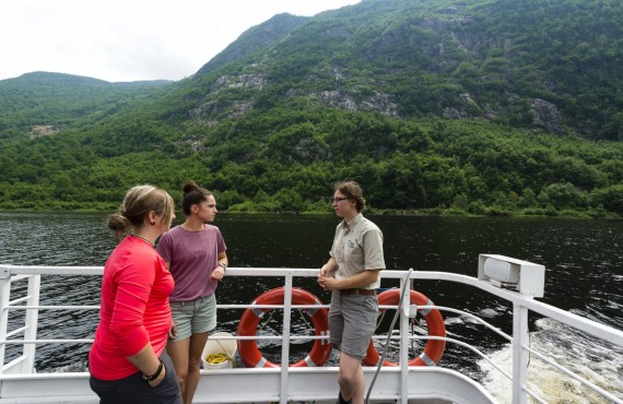 Croisiere dans les Hautes-Gorges Croisiere dans les Hautes-Gorges