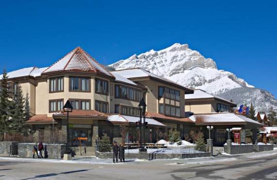 Elk Avenue, Banff Elk Avenue, Banff