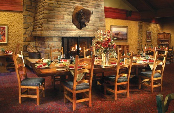 Fairmont Jasper Park Lodge - Restaurant The Moose's Nook Fairmont Jasper Park Lodge - Restaurant The Moose's Nook