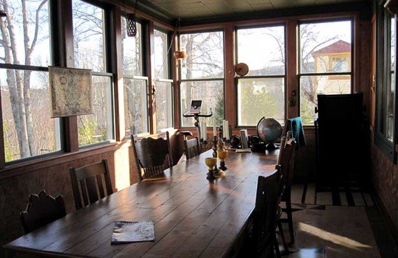 Gîte à l'Abri du Clocher - Salle à manger Gîte à l'Abri du Clocher - Salle à manger