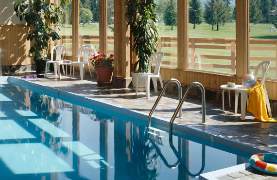 Piscine intérieure Piscine intérieure