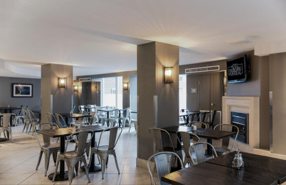 Salle du petit-déjeuner Salle du petit-déjeuner