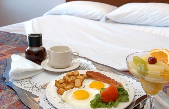 6-hotel-jardin-repas 6-hotel-jardin-repas