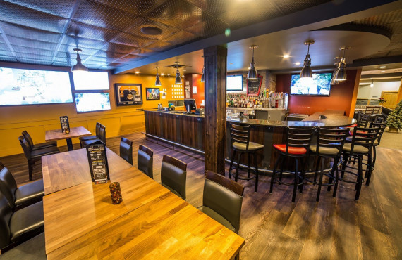 Bar du Prestige Hudson Bay Bar du Prestige Hudson Bay