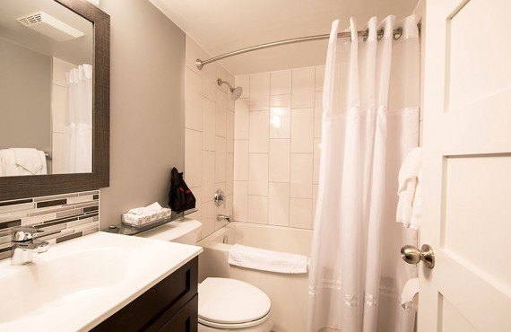 Salle de bain d'une chambre Salle de bain d'une chambre