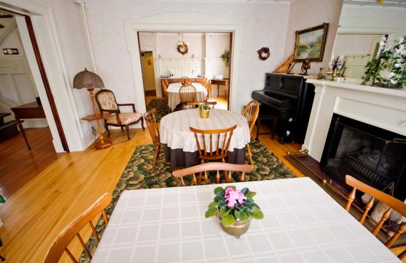 6-sonata-inn-salle-manger 6-sonata-inn-salle-manger