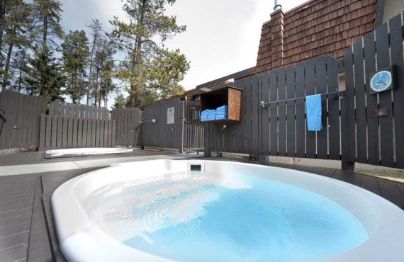 Hot tubs: 2 outdoors and 1 indoor