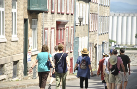 6-tour-guide-quebec.jpg 6-tour-guide-quebec.jpg