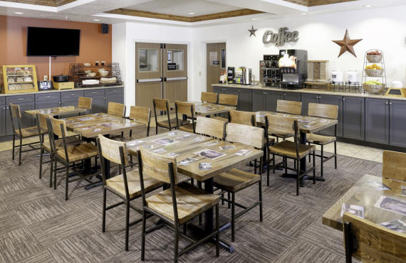 Salle du petit-déjeuner Salle du petit-déjeuner