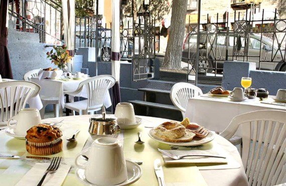 Auberge le Jardin d’Antoine - Terrasse Auberge le Jardin d’Antoine - Terrasse