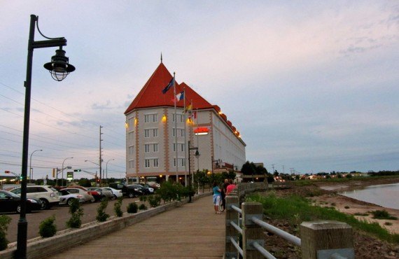 7-chateau-moncton-promenade 7-chateau-moncton-promenade