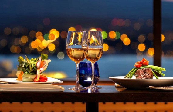 7-chateau-victoria-repas 7-chateau-victoria-repas