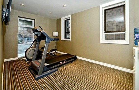 Comfort Inn Toronto - Gym Comfort Inn Toronto - Gym