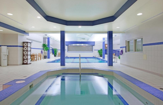 Piscine intérieure Piscine intérieure