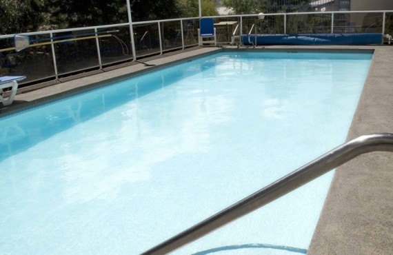 7-crystal-lodge-piscine 7-crystal-lodge-piscine