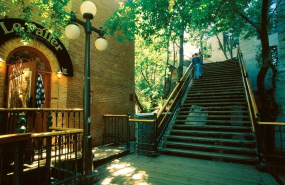 The daredevil stairs, Old Quebec (Tourisme Quebec, Martin Vezina)