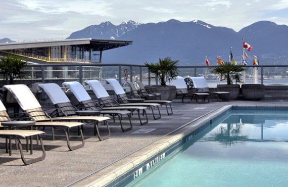 7-fairmont-waterfront-piscine 7-fairmont-waterfront-piscine