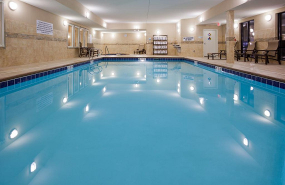 Piscine intérieure Piscine intérieure