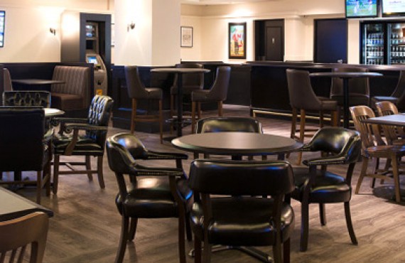 Ramada Calgary - The Fox Bar Restaurant Ramada Calgary - The Fox Bar Restaurant