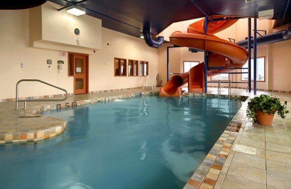 7-super-8-caraquet-piscine 7-super-8-caraquet-piscine