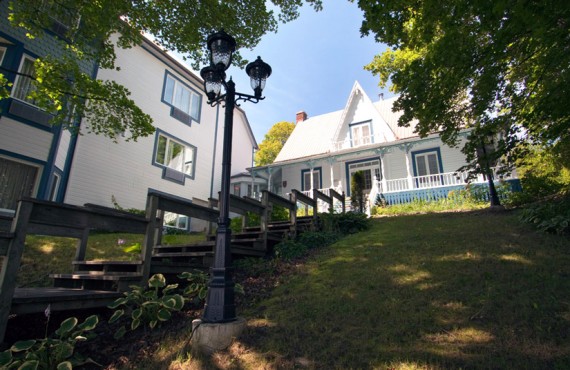 8-aub-sous-les-arbres-ext 8-aub-sous-les-arbres-ext