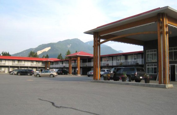 Days Inn Golden - Golden, BC Days Inn Golden - Golden, BC