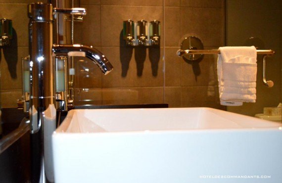 Hôtel des Commandants - Salle de bain Hôtel des Commandants - Salle de bain