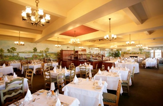 8-hotel-tadoussac-restaurant-le-coverdale 8-hotel-tadoussac-restaurant-le-coverdale