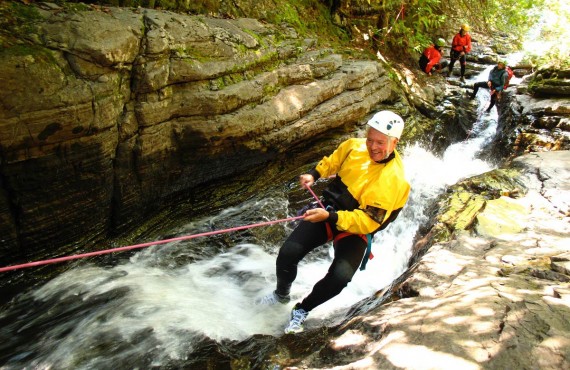 8-initiaion-canyoning 8-initiaion-canyoning