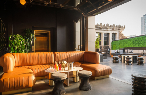Le bar Stratus Le bar Stratus