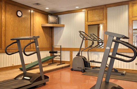 Ramada Calgary - Gym Ramada Calgary - Gym