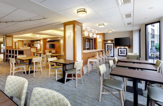 hampton-inn-lancaster-salle-a-manger hampton-inn-lancaster-salle-a-manger