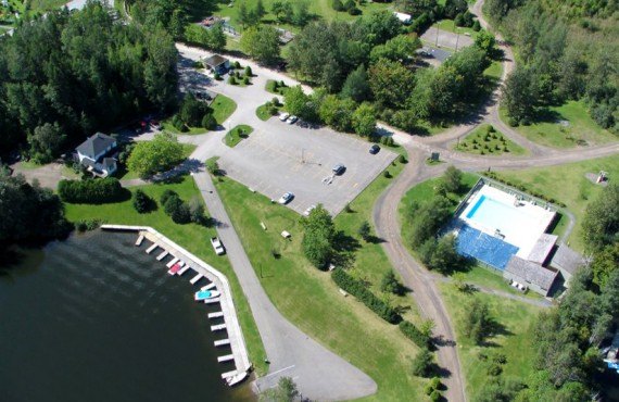 Camping Amqui - Vue aérienne Camping Amqui - Vue aérienne