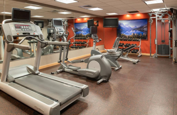 9-gym.jpg 9-gym.jpg