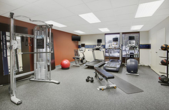 hampton-inn-lancaster-gym hampton-inn-lancaster-gym