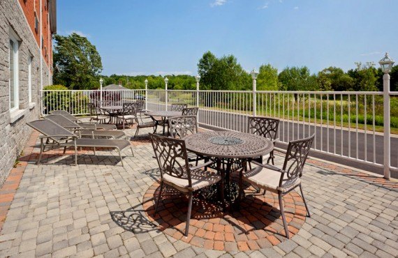 Holiday Inn Express - Terrasse Holiday Inn Express - Terrasse