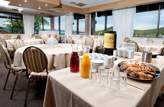 Hôtel des Commandants - Salle à manger Hôtel des Commandants - Salle à manger